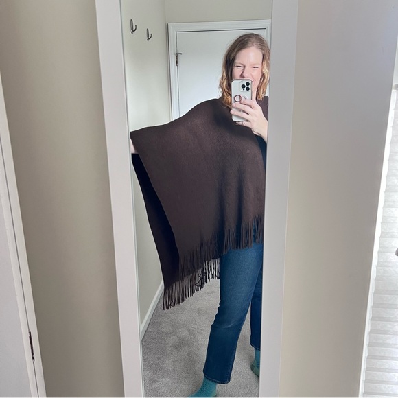 Chocolate Brown Fringed Ruana Wrap One size Fits most Poncho Knit - Picture 4 of 11